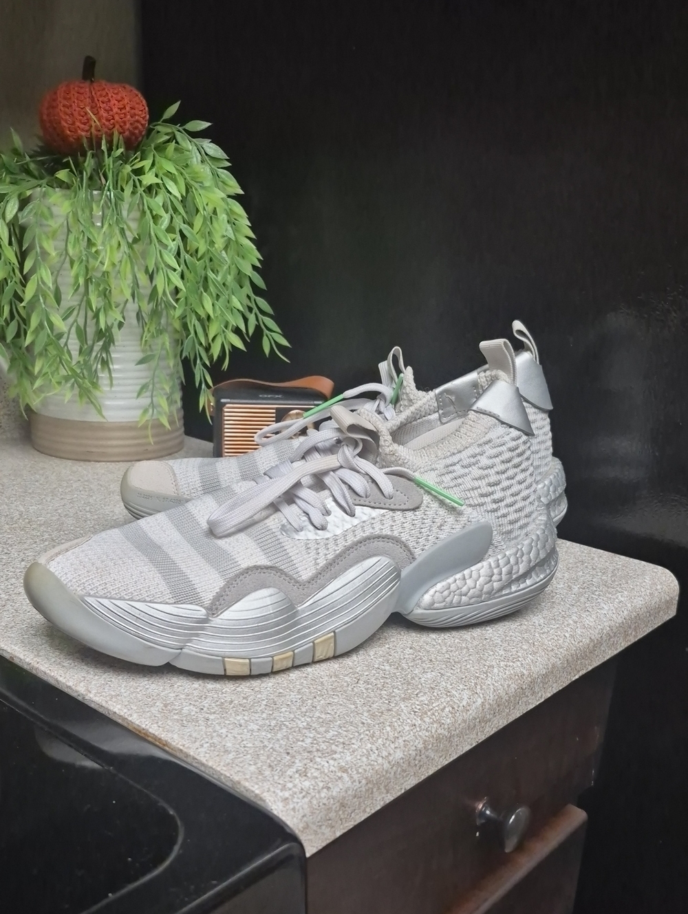 Men's Athletic Knit Trainer in Light Gray
